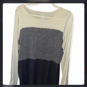 Maurices Yellow & Gray Long Sleeve Color-block Top - Spring Lightweight